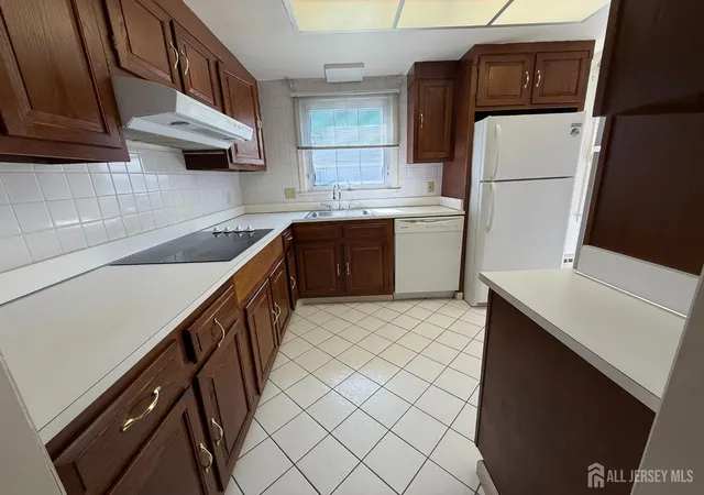 5th image of 194 Madison Ln #A, Monroe Township, NJ 08831 | MLS# 2618135R