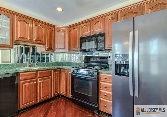 5th image of 2208 Cypress Ln, East Brunswick, NJ 08816 | MLS# 2661295M