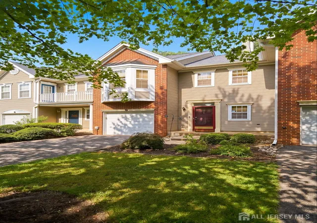 2nd image of 10 Burr Ct, Plainsboro, NJ 08536 | MLS# 2617537R