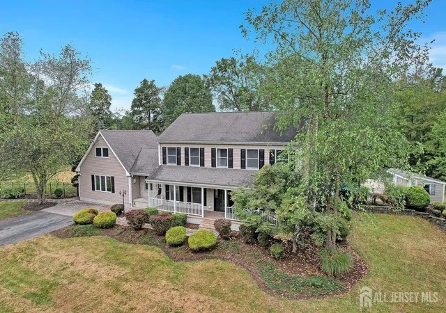 Photo 3 of Single family home for sale at 526 County Rd #579, Raritan, NJ 08551 | MLS# 2609095R | Listing updated on 2026-08-12
