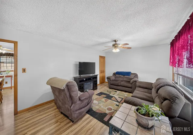 4th image of 73 Ash St, Carteret, NJ 07008 | MLS# 2702260R