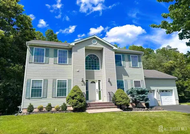 2nd image of 18 Mayercik Ct, Edison, NJ 08820 | MLS# 2617806R