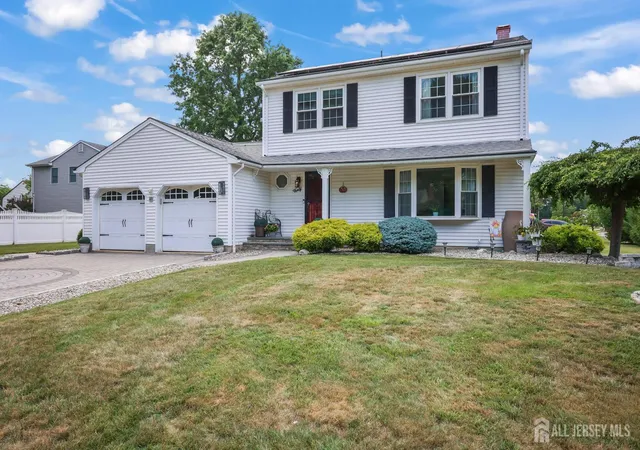Homes for sale in North Brunswick, NJ | 40 Staghorn Dr, North Brunswick, NJ 08902 | MLS# 2700218R