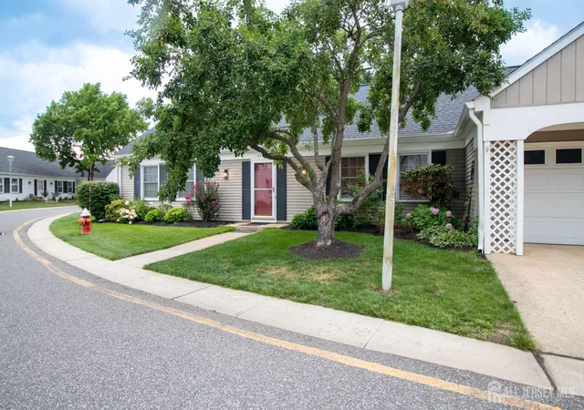 22nd image of 451 Roxbury Ln #A, Monroe Township, NJ 08831 | MLS# 2701226R