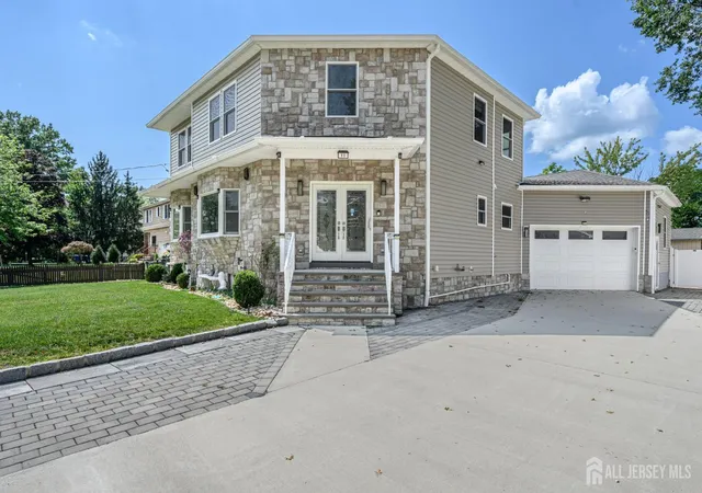 1st image of 11 Brook Rd, Kendall Park, NJ 08824 | MLS# 2701869R