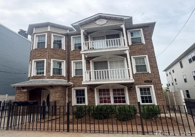 Photo 1 of Multi family home for sale at 784 Bergen St, Newark, NJ 07108 | MLS# 2703382R | Listing updated on 2026-09-06