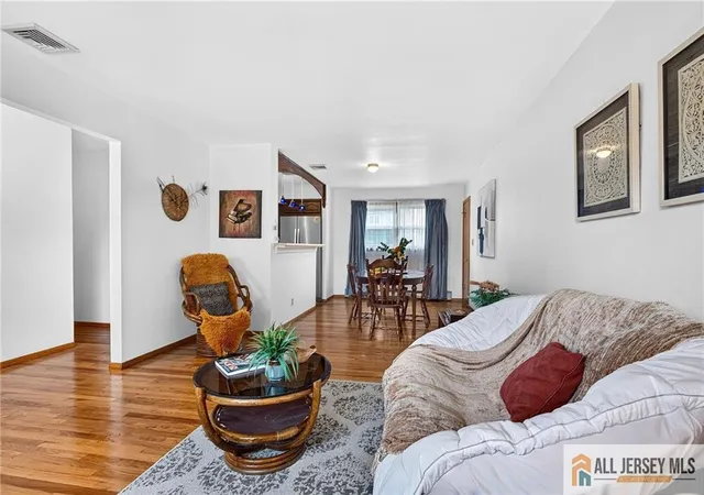 5th image of 10 5Th St, South River, NJ 08882 | MLS# 2662324M