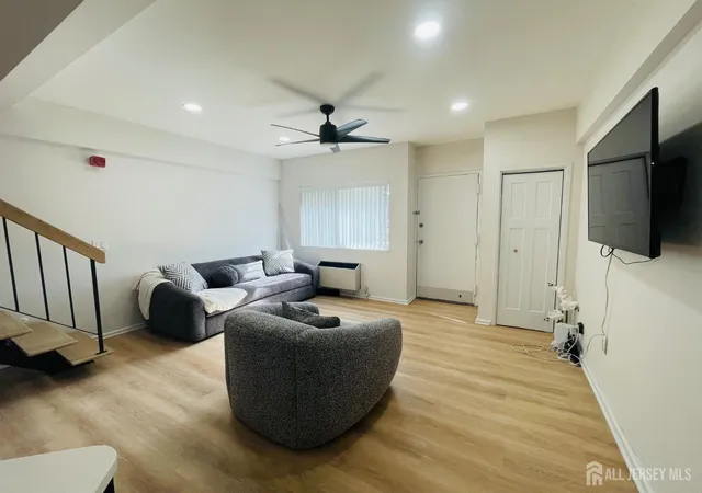 3rd image of 40 Fayette St #6, Perth Amboy, NJ 08861 | MLS# 2617121R