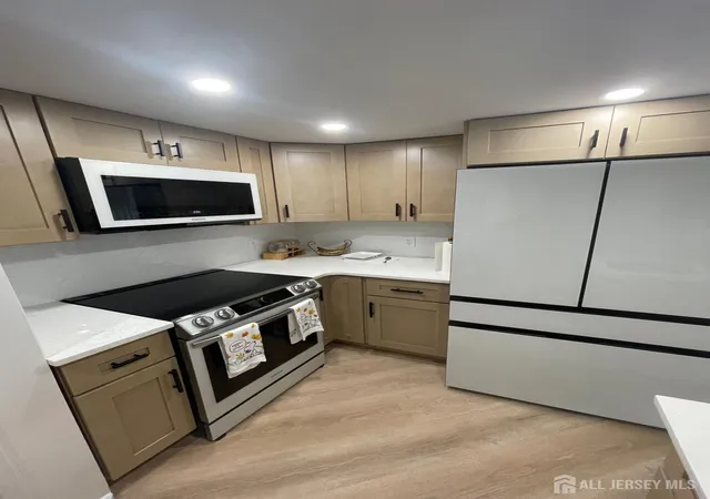 5th image of 40 Fayette St #6, Perth Amboy, NJ 08861 | MLS# 2617121R