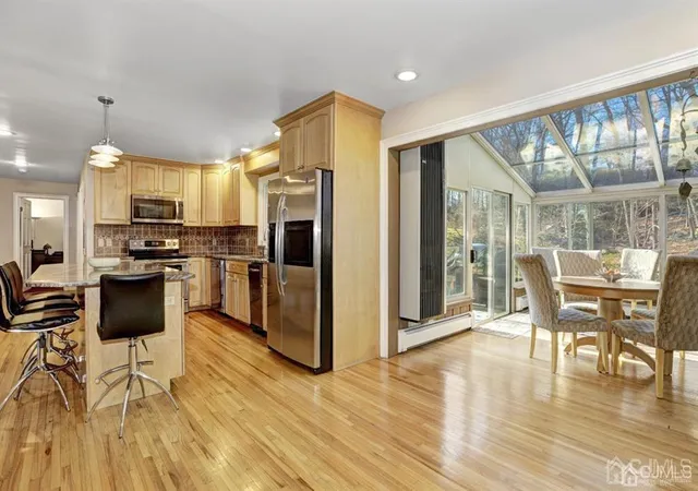 Photo 3 of Single family home for sale at 36 Tower Hl Ln SE, Kinnelon, NJ 07405 | MLS# 2211196R | Listing updated on 2023-09-12