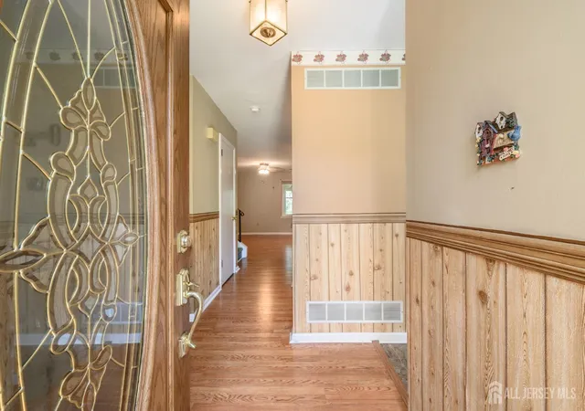 Photo 2 of Single family home for sale at 39 River Bank Dr, Florence, NJ 08554 | MLS# 2703280R | Listing updated on 2026-09-21
