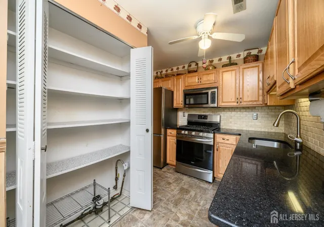 Photo 4 of Single family home for sale at 39 River Bank Dr, Florence, NJ 08554 | MLS# 2703280R | Listing updated on 2026-09-21