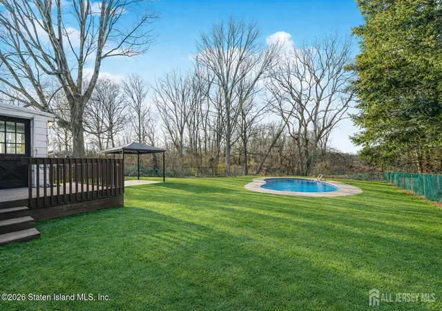 Photo 3 of Single family home for sale at 120 Lincoln St, South Amboy, NJ 08879 | MLS# 2610751R | Listing updated on 2026-06-29