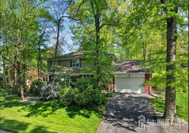 Photo 1 of Single family home for sale at 39 Independence Dr, East Brunswick, NJ 08816 | MLS# 2615240R | Listing updated on 2026-09-20