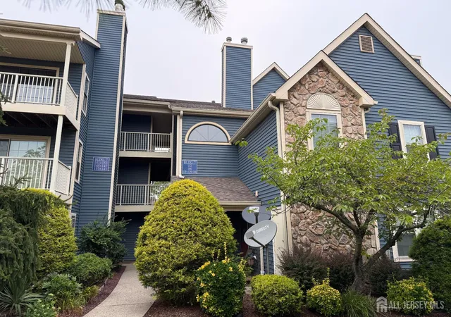 Photo 3 of Condo for sale at 151 Longfield Ct, East Brunswick, NJ 08816 | MLS# 2602108R | Listing updated on 2025-09-24