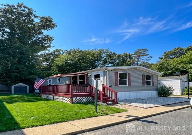 Homes for sale in Keansburg, NJ | 62 Stern Ave, Keansburg, NJ 07734 | MLS# 2618401R
