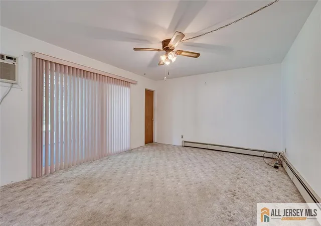Photo 4 of Single family home for sale at 19 Stanworth Rd, Kendall Park, NJ 08824 | MLS# 2770228M | Listing updated on 2026-08-21