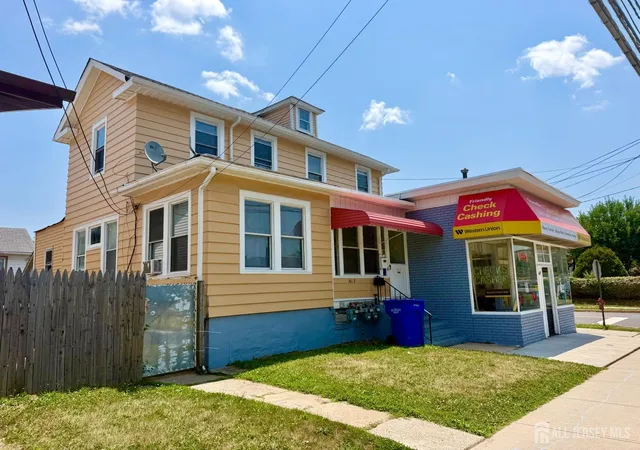 2nd image of 612 Livingston Ave, North Brunswick, NJ 08902 | MLS# 2700139R