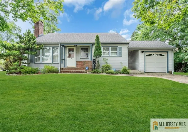 Photo 3 of Single family home for sale at 30 Martin St, Middlesex, NJ 08846 | MLS# 2770191M | Listing updated on 2026-08-24