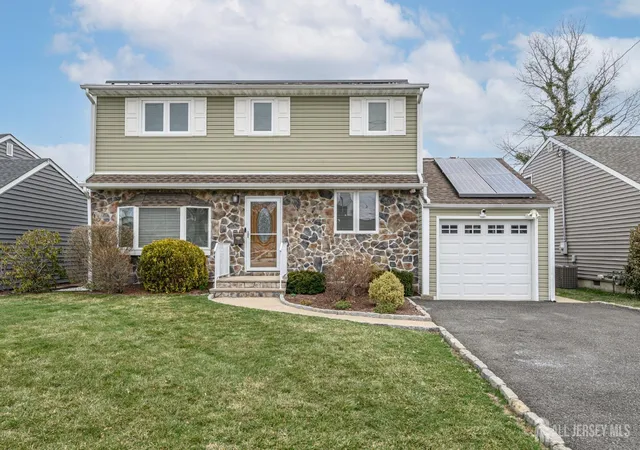 Photo 1 of Single family home for sale at 112 Mckinley Ave, Colonia, NJ 07067 | MLS# 2611977R | Listing updated on 2026-03-30