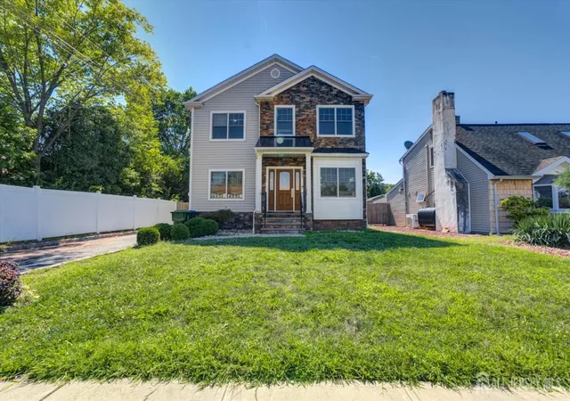 Photo 3 of Single family home for sale at 302 Central Ave, Edison, NJ 08817 | MLS# 2702568R | Listing updated on 2026-09-23