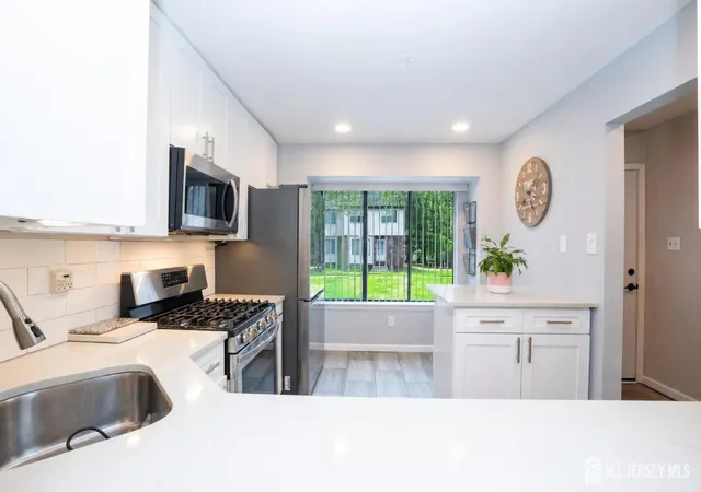 4th image of 9 Wood Acres Dr, North Brunswick, NJ 08902 | MLS# 2701356R