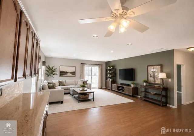 5th image of 6 Holly Manor Ct, Helmetta, NJ 08828 | MLS# 2617140R