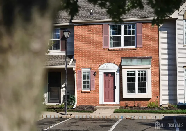 2nd image of 18 Keith Ct, Kendall Park, NJ 08824 | MLS# 2701718R