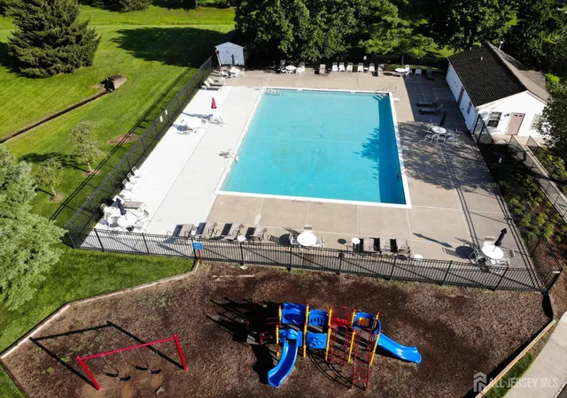 5th image of 18 Keith Ct, Kendall Park, NJ 08824 | MLS# 2701718R