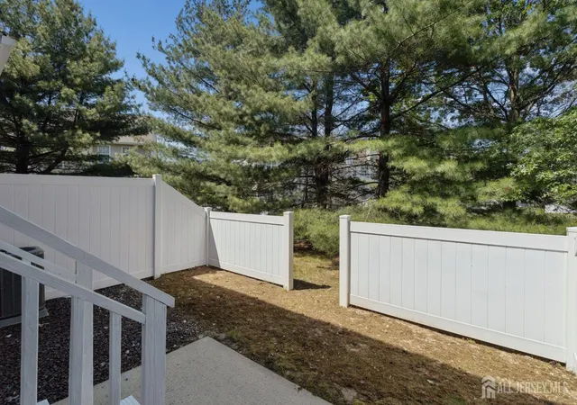 5th image of 1203 Yarrow Cir, South Brunswick, NJ 08810 | MLS# 2616095R