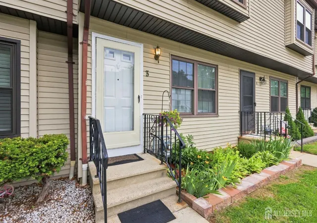 2nd image of 115 Willett Ave #3A, South River, NJ 08882 | MLS# 2701872R