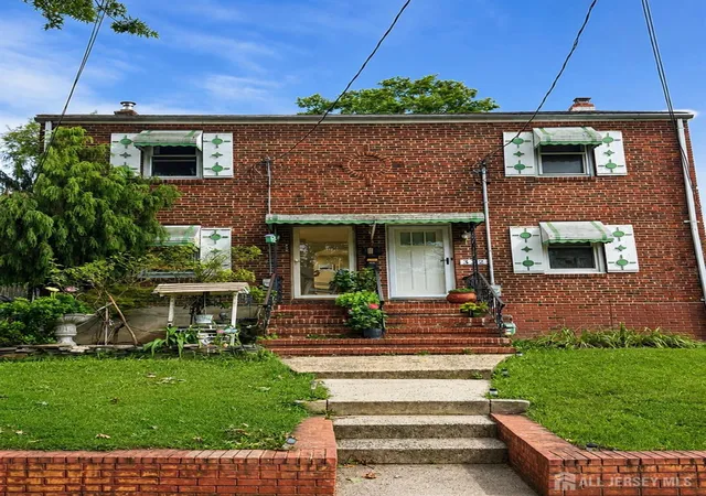 Photo 1 of Single family home for sale at 330 E Lake Ave, Rahway, NJ 07065 | MLS# 2702694R | Listing updated on 2026-08-22