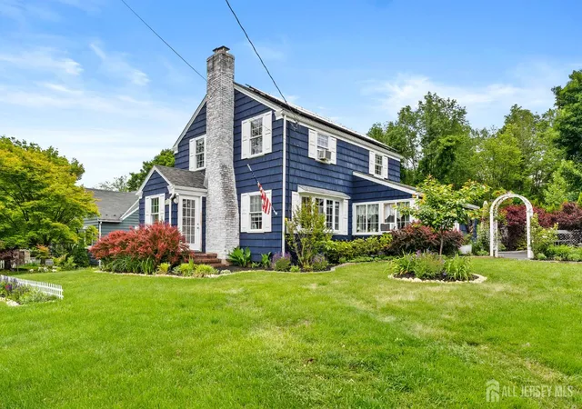 Homes for sale in Franklin, NJ | 61 Laurel Ave, Franklin, NJ 08528 | MLS# 2616998R