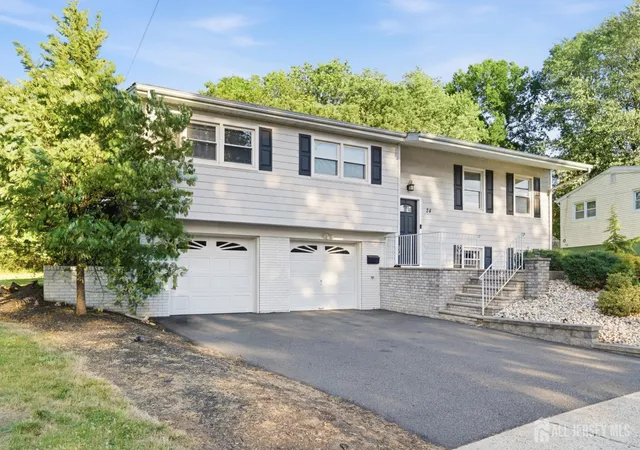 Homes for sale in Edison, NJ | 24 Wilk Rd, Edison, NJ 08837 | MLS# 2618063R
