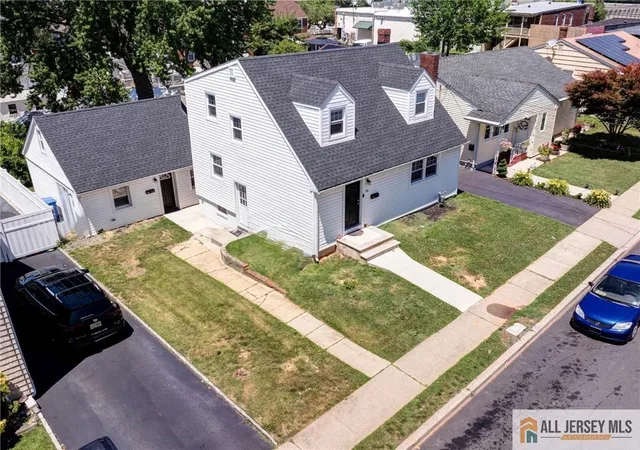 Homes for sale in Fords, NJ | 41 Paul St, Fords, NJ 08863 | MLS# 2662361M