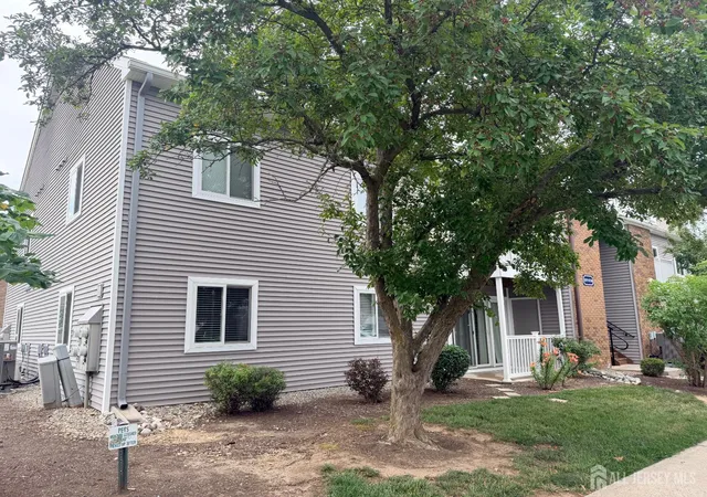 5th image of 8203 Tamarron Dr, Plainsboro, NJ 08536 | MLS# 2618059R