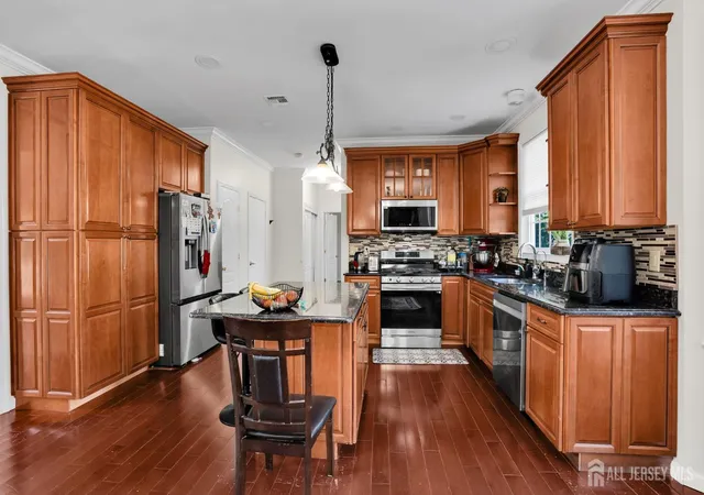 Photo 3 of Single family home for sale at 17 Rachel Ln, Monroe Township, NJ 08831 | MLS# 2617623R | Listing updated on 2026-09-10