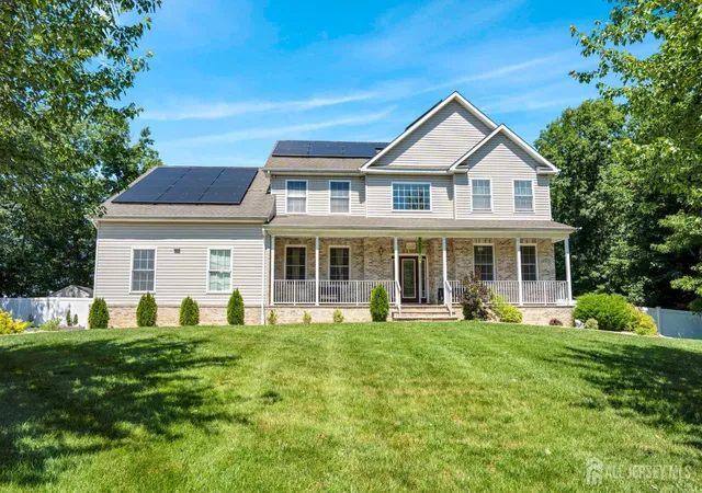 Photo 1 of Single family home for sale at 17 Rachel Ln, Monroe Township, NJ 08831 | MLS# 2617623R | Listing updated on 2026-09-10