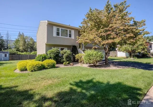 2nd image of 31 Pullman Loop, South Brunswick, NJ 08810 | MLS# 2703125R
