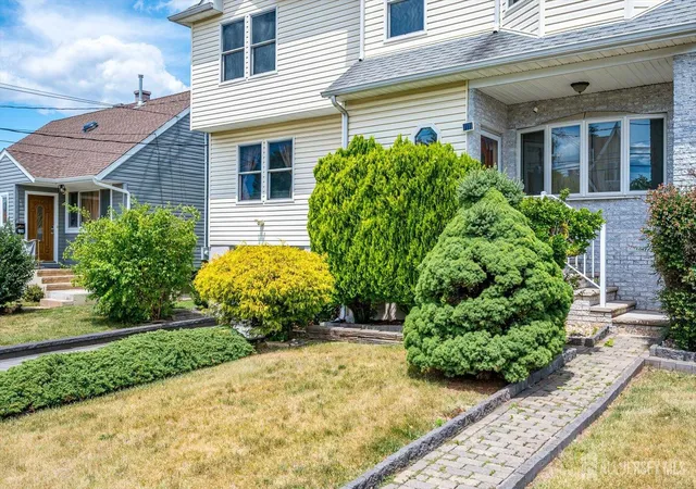 Homes for sale in Menlo Park Terrace, NJ | 720 Ford Ave, Menlo Park Terrace, NJ 08840 | MLS# 2618073R