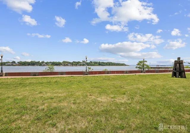 2nd image of 358 Rector St, Perth Amboy, NJ 08861