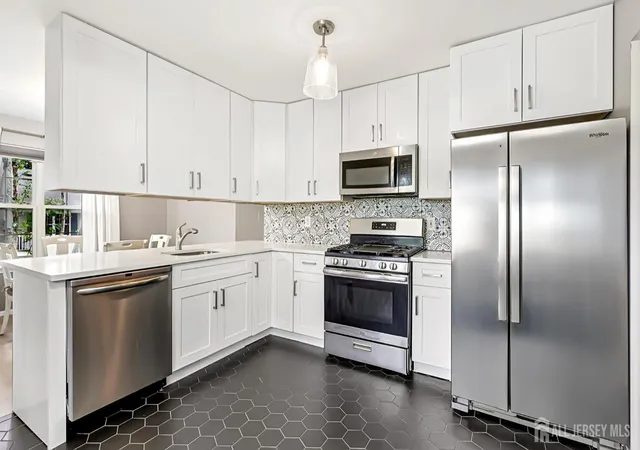 1st image of 1608 Cypress Ln #8, East Brunswick, NJ 08816 | MLS# 2616133R