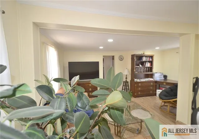 Homes for sale in South Amboy, NJ | 224 Gordon St, South Amboy, NJ 08879