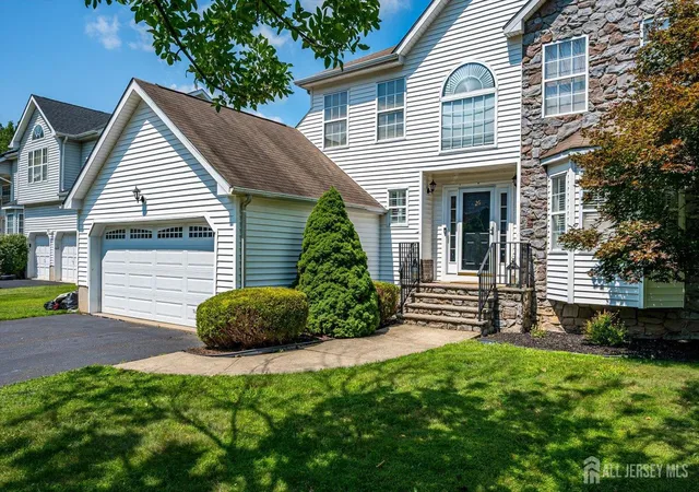 4th image of 26 Brittany Wy, Kendall Park, NJ 08824 | MLS# 2702485R