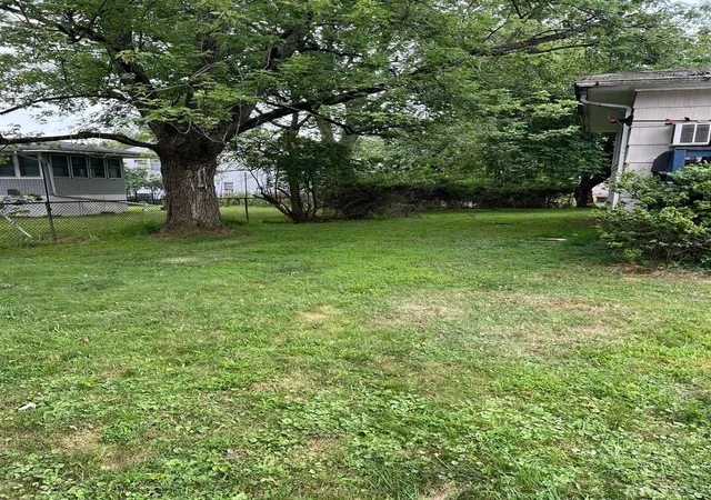 Photo 3 of Single family home for sale at 116 Doyle St, Piscataway, NJ 08854 | MLS# 2501618R | Listing updated on 2024-11-14