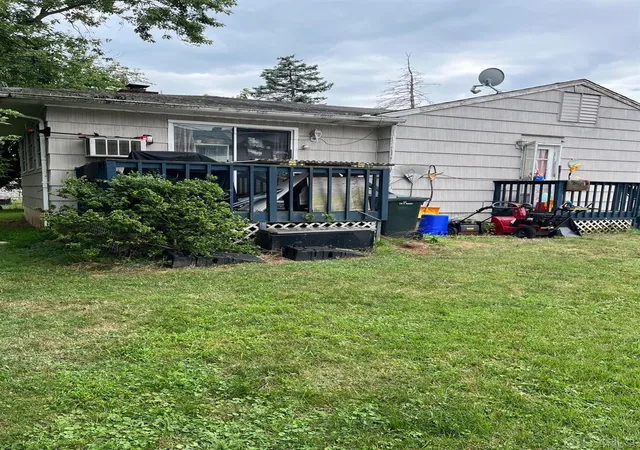 Photo 4 of Single family home for sale at 116 Doyle St, Piscataway, NJ 08854 | MLS# 2501618R | Listing updated on 2024-11-14