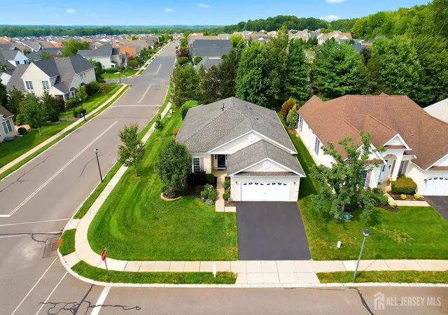 Photo 1 of Single family home for sale at 84 Kings Ml Rd, Monroe Township, NJ 08831 | MLS# 2702645R | Listing updated on 2026-09-03