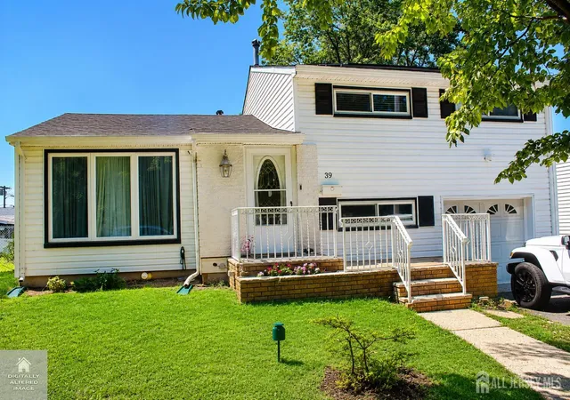 1st image of 39 Florence Dr Dr, Parlin, NJ 08859 | MLS# 2703223R