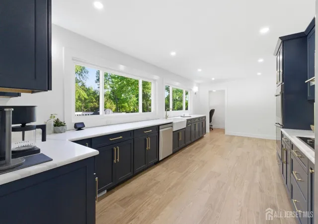 Photo 3 of Single family home for sale at 7 Smith Branch Rd, Whitehouse Station, NJ 08889 | MLS# 2617955R | Listing updated on 2026-08-07