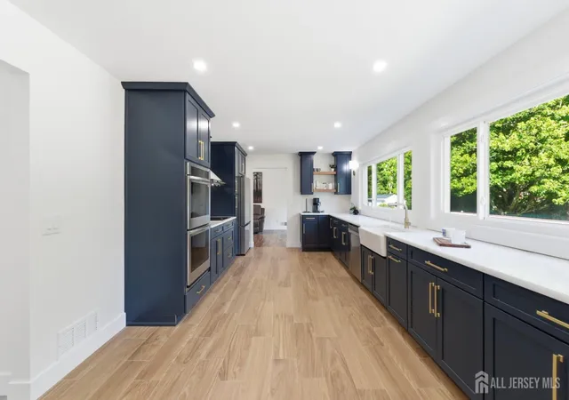 Photo 4 of Single family home for sale at 7 Smith Branch Rd, Whitehouse Station, NJ 08889 | MLS# 2617955R | Listing updated on 2026-08-07